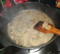 自制卤牛肉做法图解3)