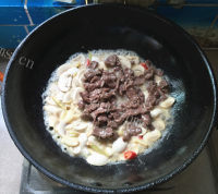 我的口磨烩黄牛肉做法图解9)