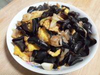 家常菜木耳炒鸡蛋