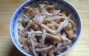 色泽不错的泰式涼拌雞絲做法图解1)