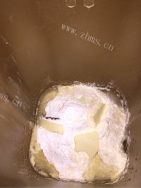 好吃的牛角面包做法图解1)