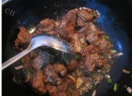 最爱的排骨炖豆角做法图解3)