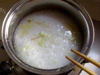 味道不错的生滚鱼片粥做法图解7)