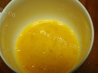 美味的平菇酸辣汤做法图解4)