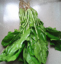 美味的菠菜猪肝汤做法图解4)