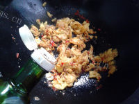 美味豆瓣酱炒鸡蛋做法图解8)