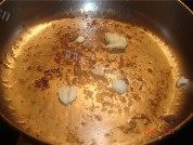 家常菜牛肉炒菜心做法图解2)