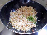 美味的咸鱼鸡粒炒饭