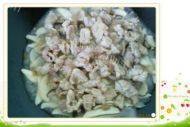 杏鲍菇炒肉片做法图解10)