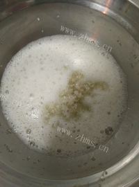 自制戚风蛋糕做法图解4)