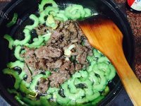 回味无穷的炒牛肉做法图解9)