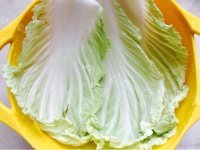 自制豆腐白菜瘦肉粥做法图解2)