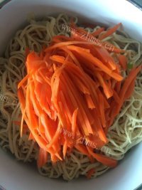 家常菜凉拌干豆腐丝做法图解3)