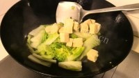 人间美味般的白菜炖冻豆腐做法图解5)