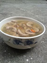 美味的枸杞腰花汤做法图解6)