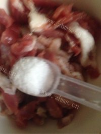 家常菜香菜炒肉丝做法图解3)