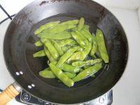 家常菜干煸芸豆做法图解1)