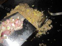 自己做的酱油鸡蛋炒饭做法图解10)