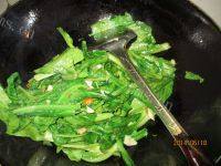 家常菜素炒油麦菜做法图解5)