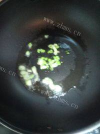 诱人的香肠炒饭做法图解4)