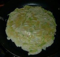 自己做的西葫芦糊塌子做法图解11)