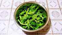 香飘十里的凉拌冰草做法图解3)