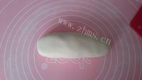美味的葱香手抓饼做法图解3)