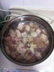 「绿色食物」红烧肉做法图解1)