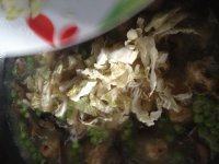 美味的香菇肉丸汤做法图解14)