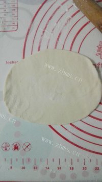 营养丰富的韭菜盒子做法图解5)