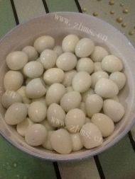 如此诱人的鹌鹑蛋烧肉做法图解3)
