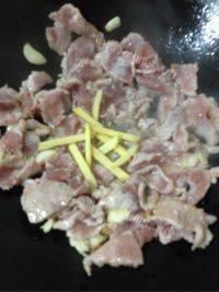 家常菜彩椒肉片做法图解5)