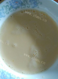 美味的蓝莓面包布丁做法图解1)