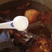 自制酱牛肉做法图解13)