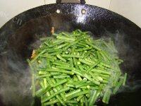 家常菜肉炒豇豆角做法图解5)