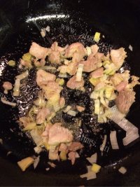 好吃的豆角炖土豆做法图解3)