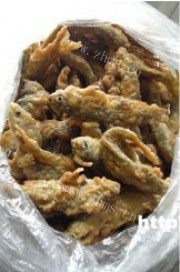 酥脆干煸小小鱼做法图解2)