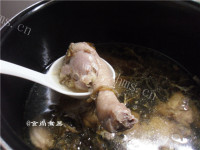 鲜美金线莲鸡汤的做法图解八