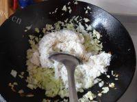 下饭辣酱炒饭做法图解7)