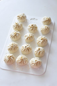 美味的香菇青菜包做法图解10)