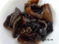 家常菜白菜炒木耳做法图解2)