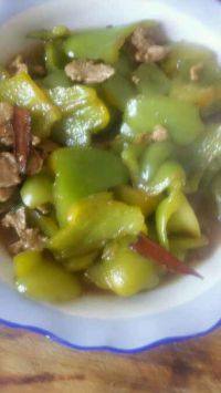 家常菜青椒炒肉片