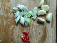 妈妈做的板栗烧鸡做法图解3)