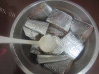 家常菜香煎带鱼做法图解2)
