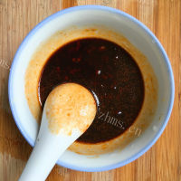 简单易学的美味电饭煲酱香五花肉做法图解10)