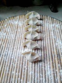 DIY茴香饺子做法图解7)