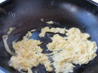 鸡蛋炒蒜薹的做法图解五