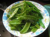 香菇炒荷兰豆自制做法图解2)