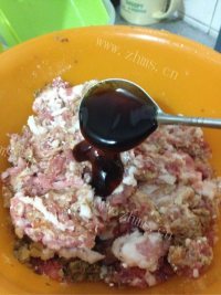 美味的梅菜肉饼做法图解5)