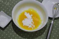 自己做的黑芝麻鸡蛋卷做法图解2)